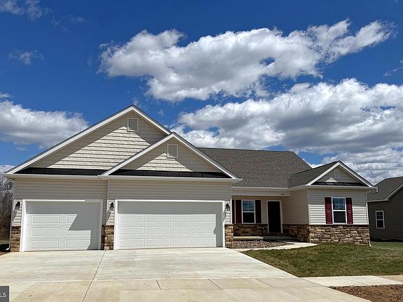 2nd image of 69 Bismark Rd