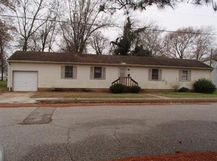 403 Thom Hall Dr, Hampton, VA 23663