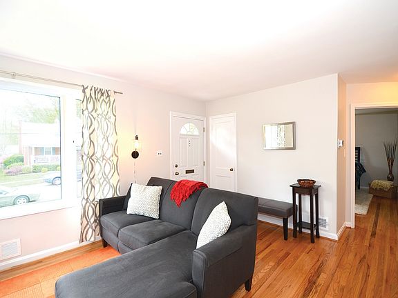 4th image of 4904 Bangor Dr