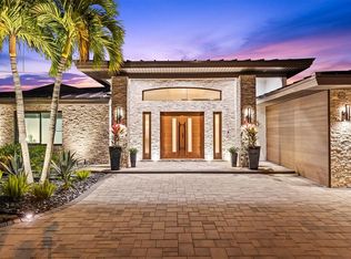 215 Driftwood Ln, Largo, FL 33770