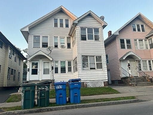 2nd image of 462 Avenue D