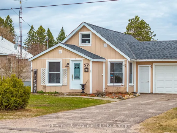62 Riverside Ave, South River, ON P0A 1X0
