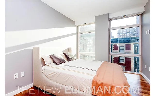 Rented by Douglas Elliman | media 25