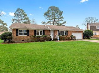 1132 Cresthaven Ln, Virginia Beach, VA 23464