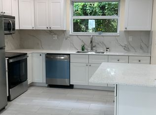 (Undisclosed Address), Hollywood, FL 33024