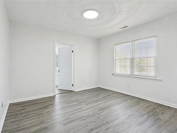 5th image of 2808 Lafayette Blvd #1