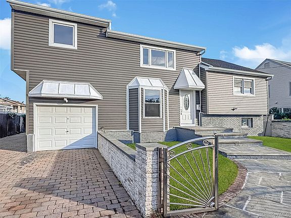 2nd image of 1115 Jackson Place