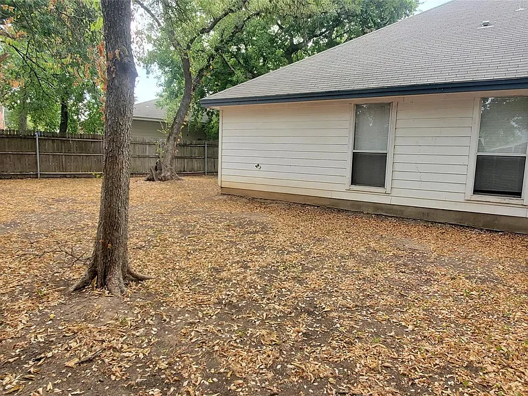 8617 Talyne Chaise Cir #B — Photo 16