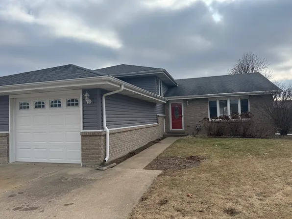 547 Hunters Run, Coal City, IL 60416