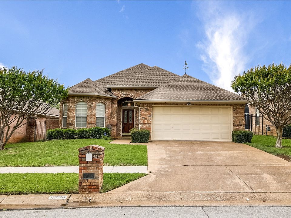 1st image of 4734 Village Oak Dr