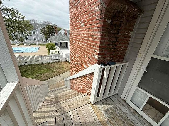 2nd image of 1717 S Cypress St APT 222