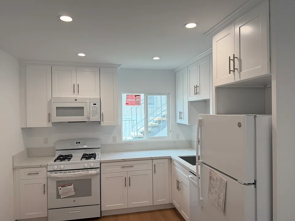 10230 Fernglen Ave #10232