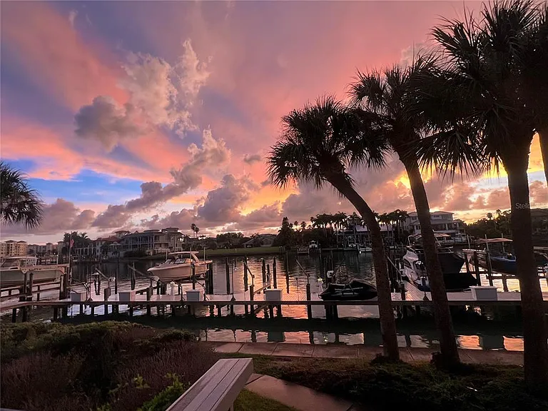 910 Pinellas Bayway S #103 — Photo 3