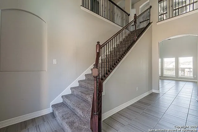 7523 Hays Hl — Photo 14