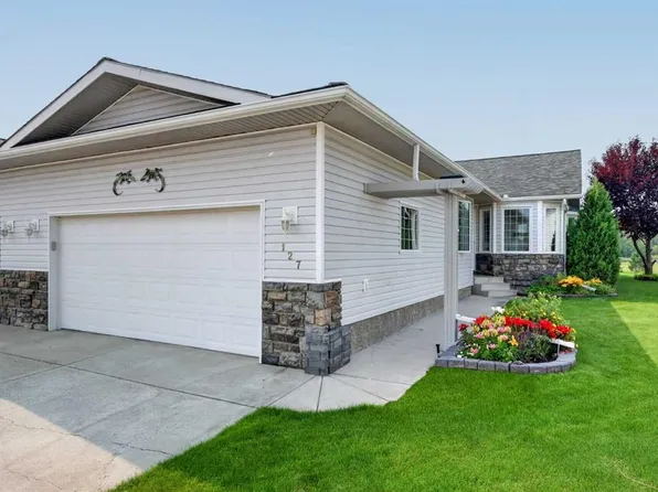 127 N Riverside Pl NW, High River, AB T1V 1X3