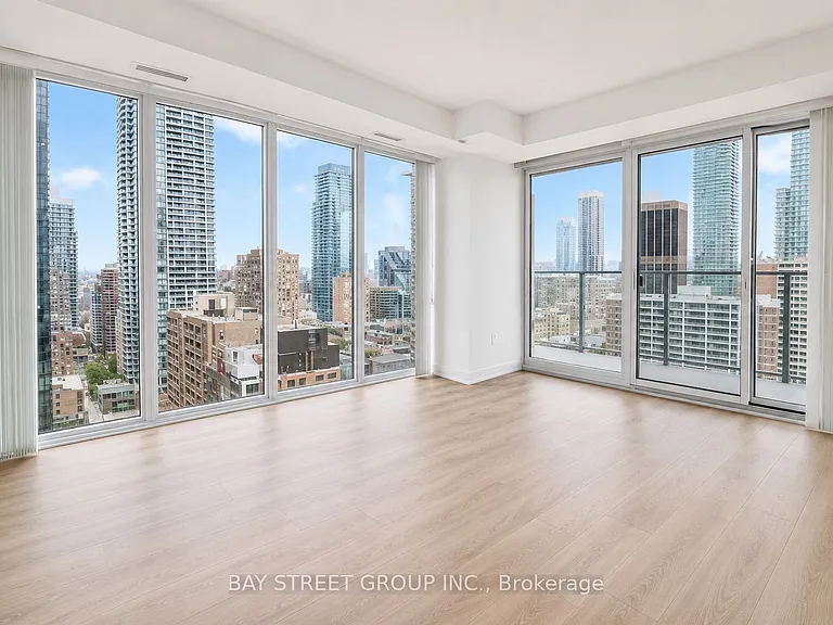 50 Wellesley St E #3102 — Photo 4