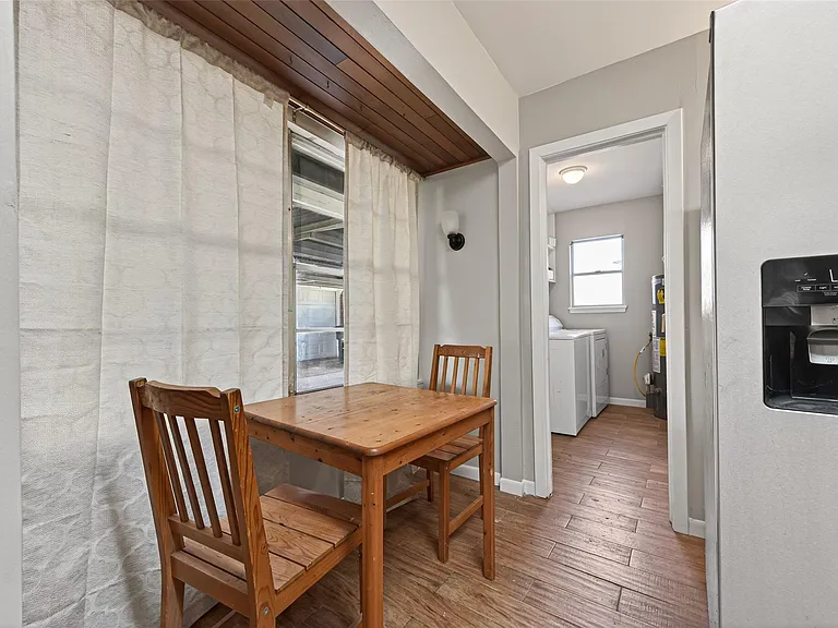 9310 Cliffwood Dr — Photo 13