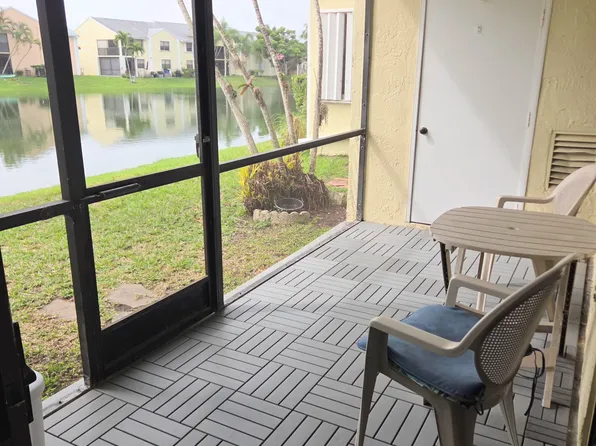 980 Constitution Dr APT J, Homestead, FL 33034