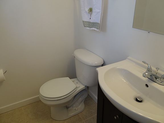 5th image of 6106 Meadwood Cir