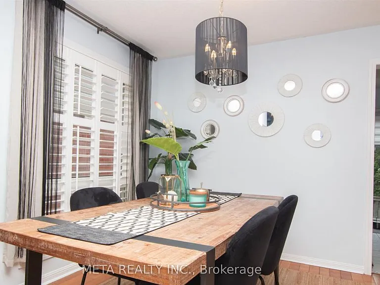 2109 Dunmore Ave — Photo 4