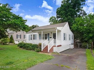 1807 Rankin St, Raleigh, NC 27604