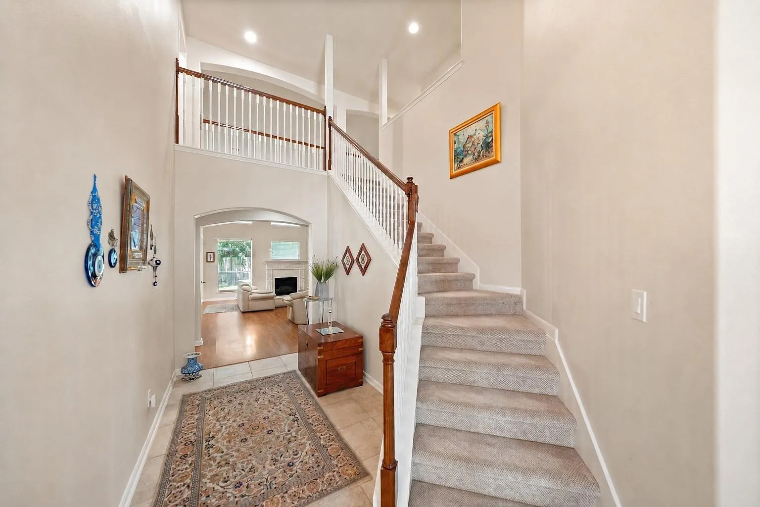 4 bed, 3.5 bath, 3988 sqft, $3,300 — Photo 4