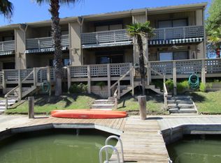 2102 Bayhouse Dr, Rockport, TX 78382