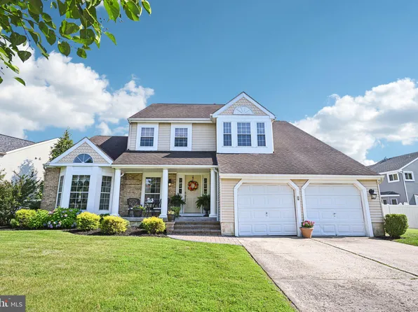 15 Quaker St, Marlton, NJ 08053