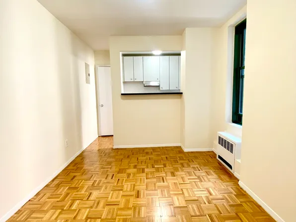 516 East 79th Street image 1 of 7