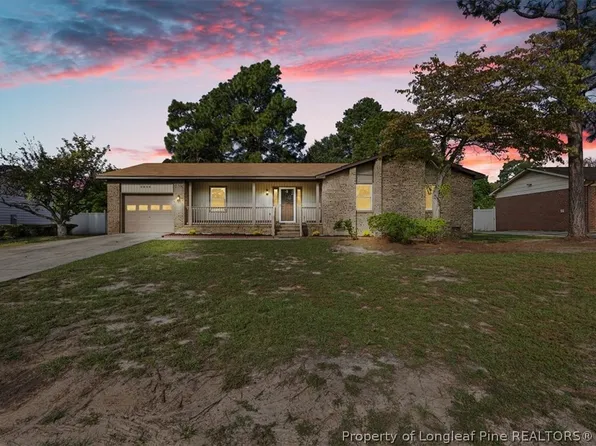 2034 Windlock Dr, Fayetteville, NC 28304