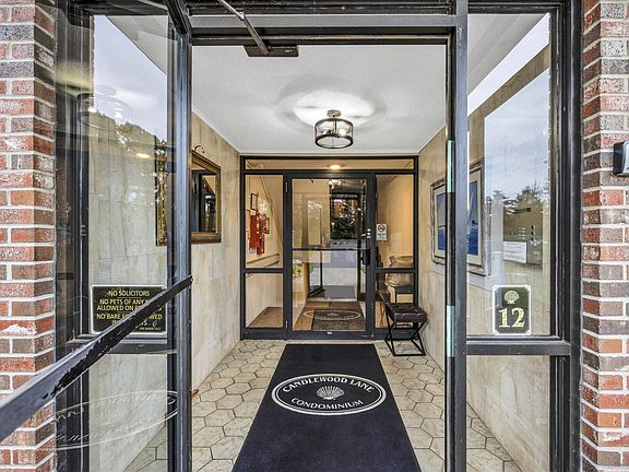 2nd image of 12 Candlewood Lane APT 2-6