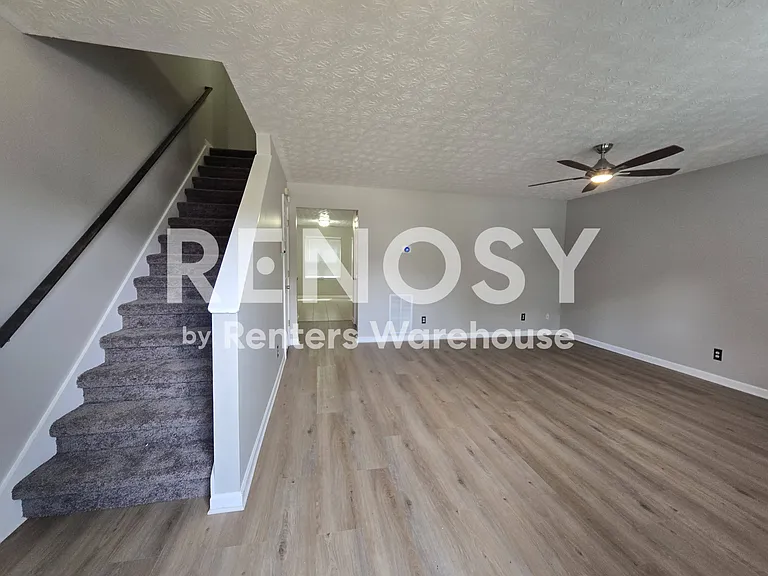 5533 Strathmoor Manor Cir — Photo 7