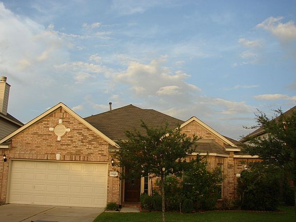 2nd image of 15226 Millers Run Ln