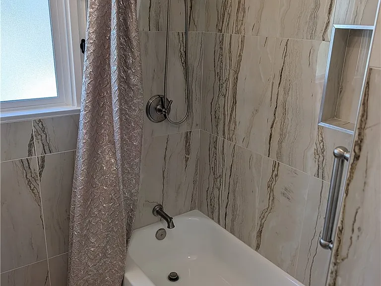 2609 Birch St — Photo 31