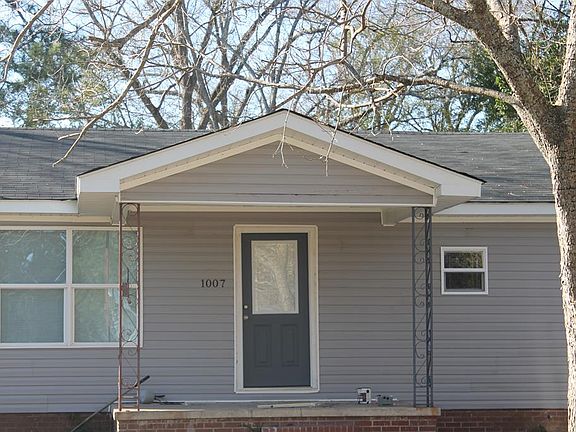 3rd image of 1007 Coweta Ave N