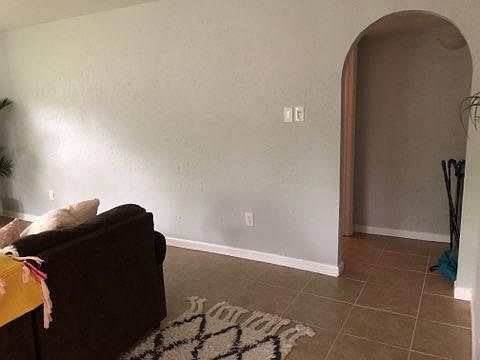2nd image of 211 Mary Ann Dr
