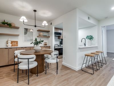 4525 Gilbert Ave APT 202, Dallas, TX, 75219