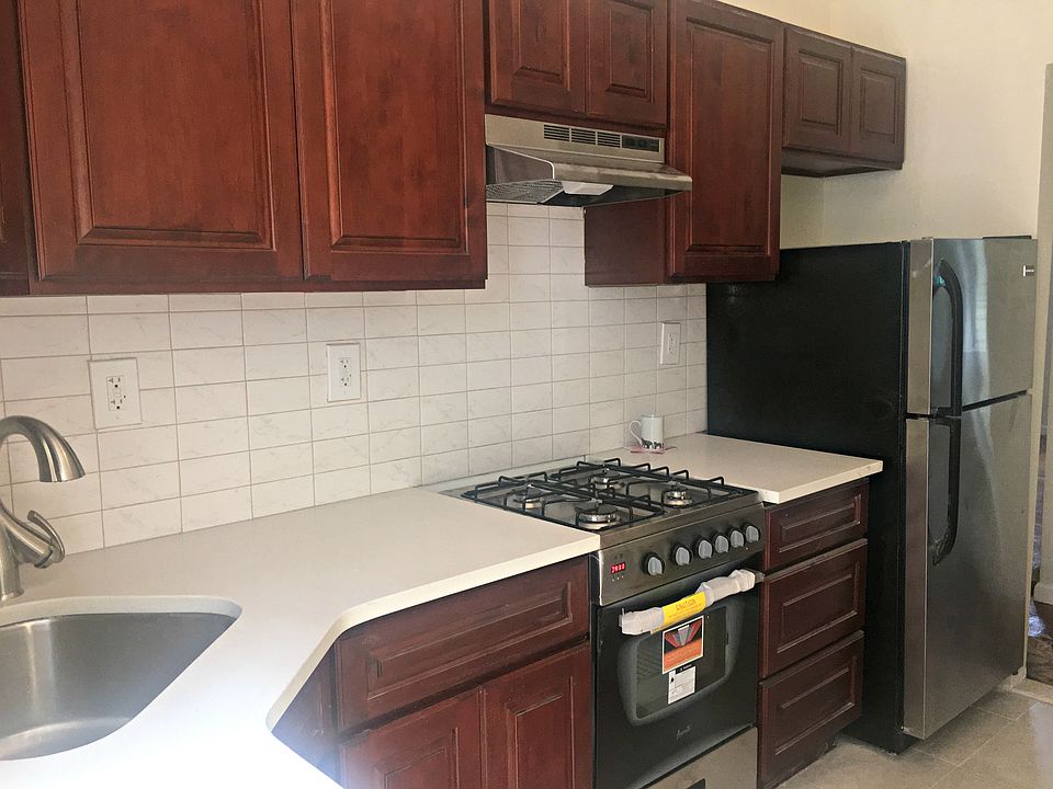 1st image of 8404 Bay Pkwy APT B5