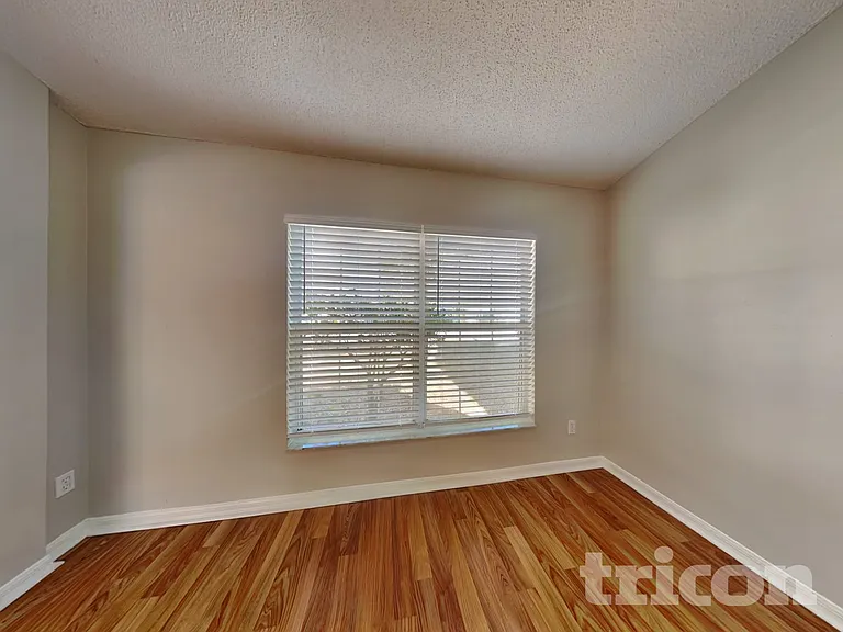17128 Woodcrest Way — Photo 20