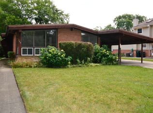 740 Lawler Ave, Wilmette, IL
