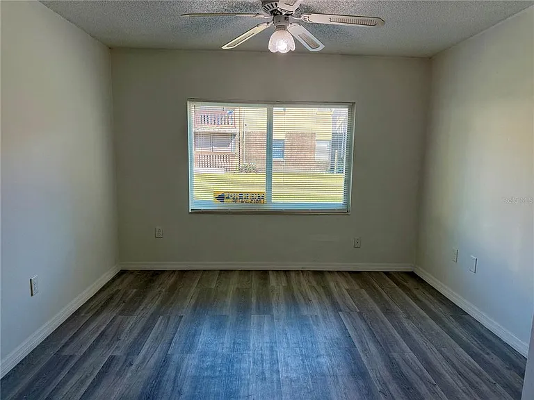9013 Westchester Cir #32 — Photo 16