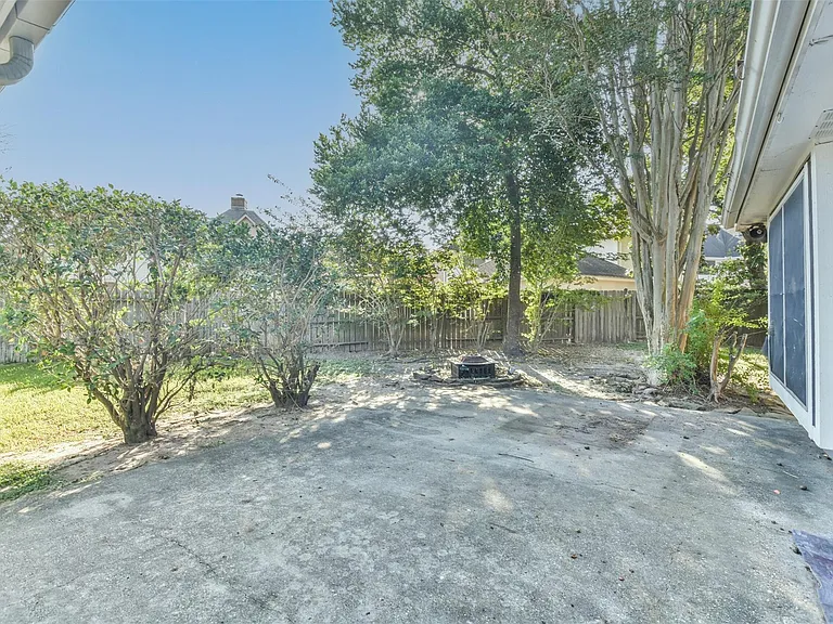 6023 Sean Ct — Photo 38