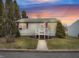 319 N Union St, Hummelstown, PA 17036