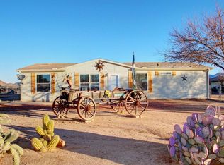 23580 W Coleman Dr, Congress, AZ 85332