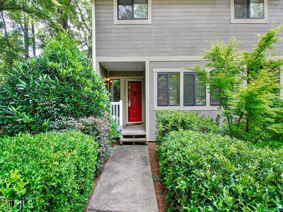 1st image of 2914 Torreya Way SE