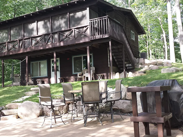 1983 Long Lake Ln — Photo 7