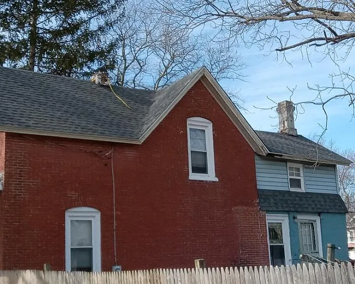 221 S 4th St — Photo 1