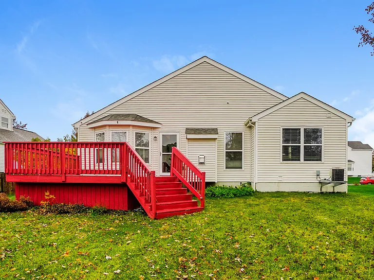 415 Vanderbuilt St — Photo 17