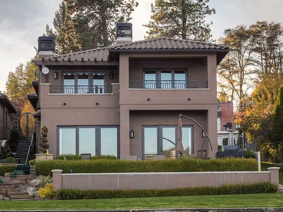 1st image of 1011 S Liberty Dr