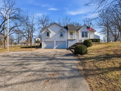 23617 S Chadwick Dr, Peculiar, MO, 64078